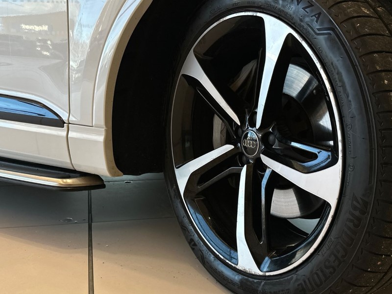 2018 (68) AUDI Q7 50 TDI Quattro Black Edition 5dr Tiptronic 4928198