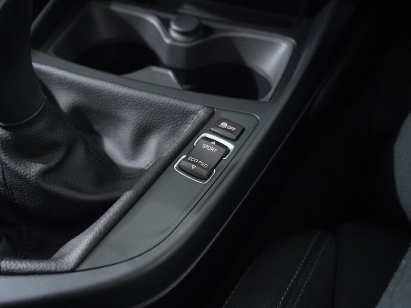 2015 (65) BMW 1 SERIES 116d Sport 3dr 3449145