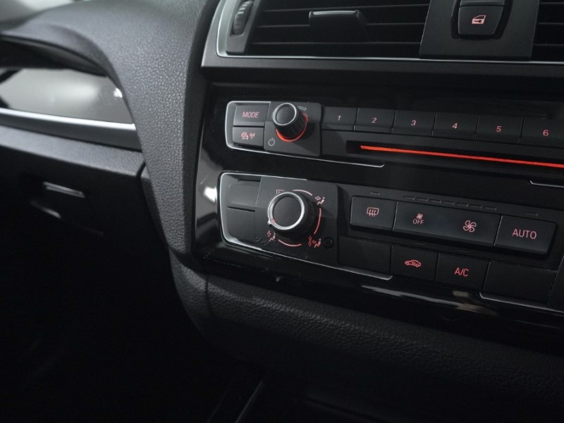 2015 (65) BMW 1 SERIES 116d Sport 3dr 3449140