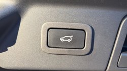 2021 (71) LAND ROVER RANGE ROVER VELAR 2.0 D200 Edition 5dr Auto 4925386