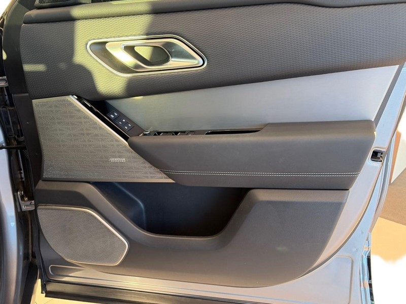 2021 (71) LAND ROVER RANGE ROVER VELAR 2.0 D200 Edition 5dr Auto 4925365