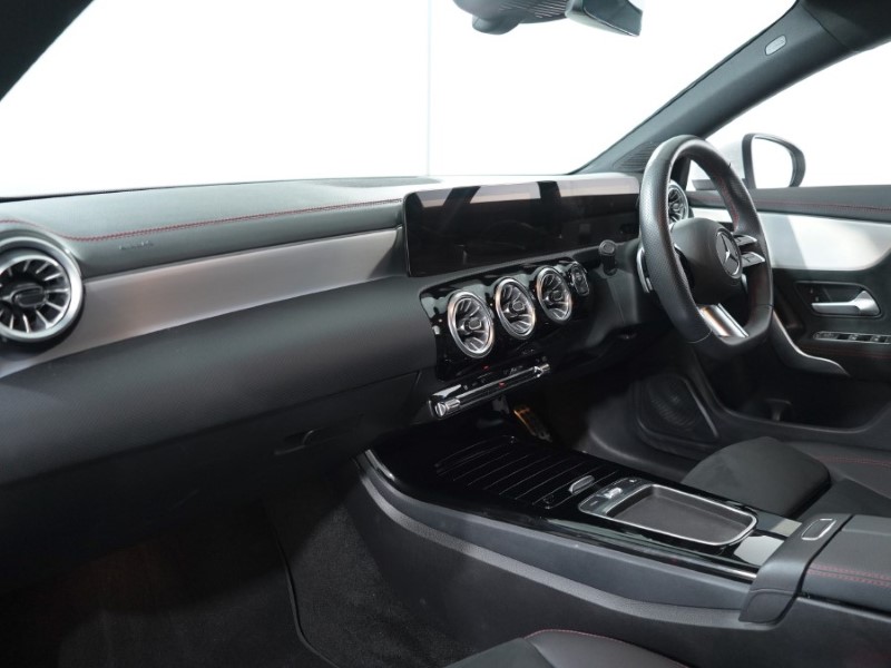 2024 (24) MERCEDES-BENZ CLA 180 AMG Line Executive 5dr Tip Auto 3454263