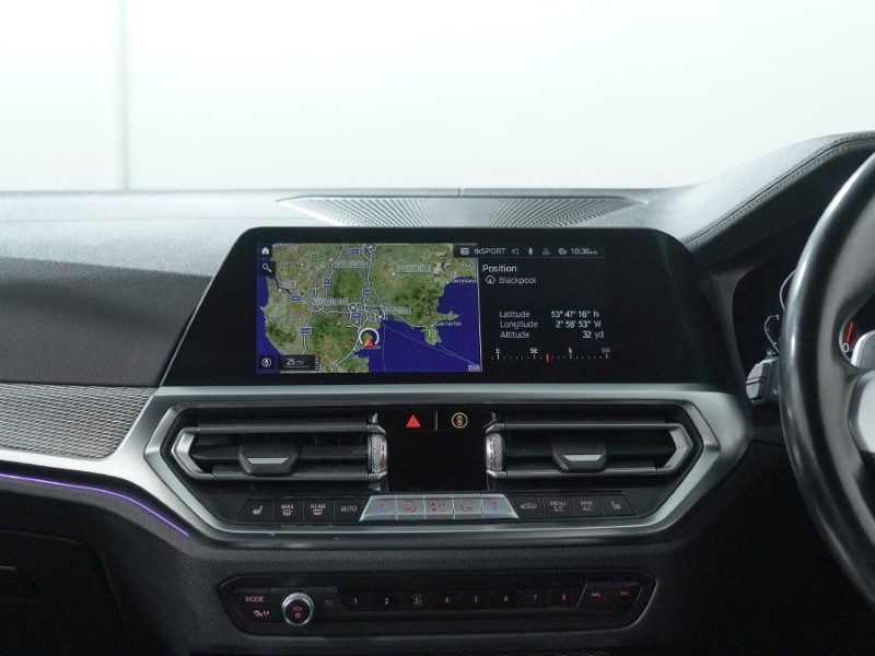 2021 (21) BMW 4 SERIES 420d xDrive MHT M Sport 2dr Step Auto 3459010