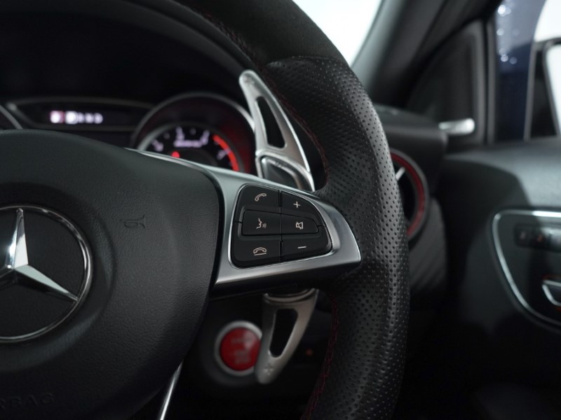 2017 (67) MERCEDES-BENZ A CLASS A45 4Matic 5dr Auto 3498778