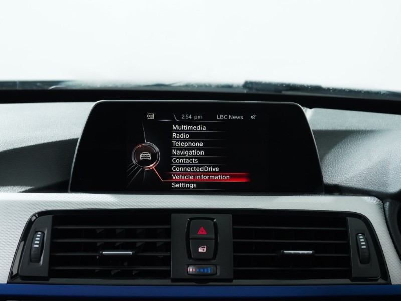 2016 (66) BMW 3 SERIES 330d M Sport 5dr Step Auto [Business Media] 3516458