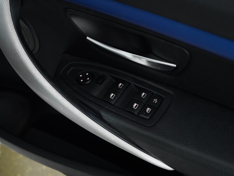 2016 (66) BMW 3 SERIES 330d M Sport 5dr Step Auto [Business Media] 3516435