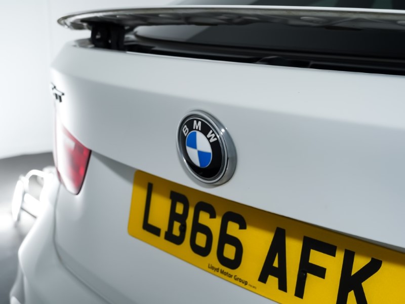 2016 (66) BMW 3 SERIES 330d M Sport 5dr Step Auto [Business Media] 3516421