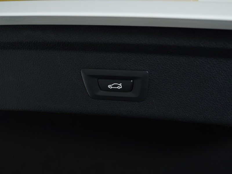 2016 (66) BMW 3 SERIES 330d M Sport 5dr Step Auto [Business Media] 3516425