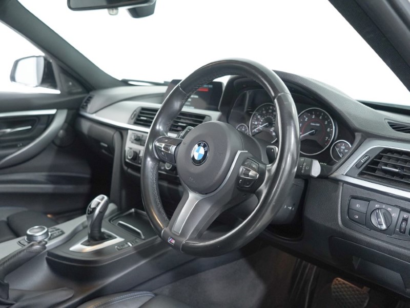 2019 (19) BMW 3 SERIES 320i M Sport Shadow Edition 5dr Step Auto 3533793