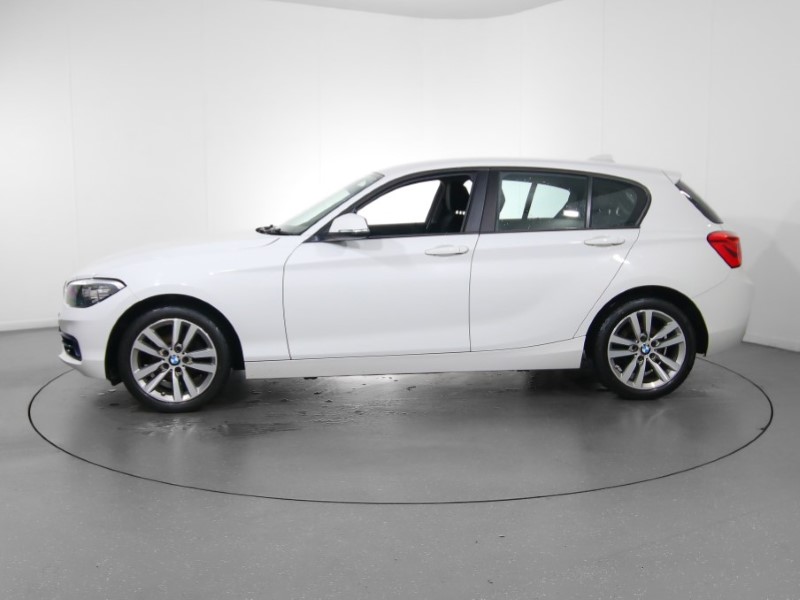 2018 (18) BMW 1 SERIES 118d Sport 5dr [Nav] 3538777