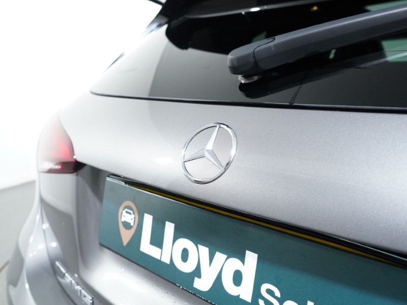 2021 (21) MERCEDES-BENZ A CLASS A45 S 4Matic PLUS Plus 5dr Auto 3539838