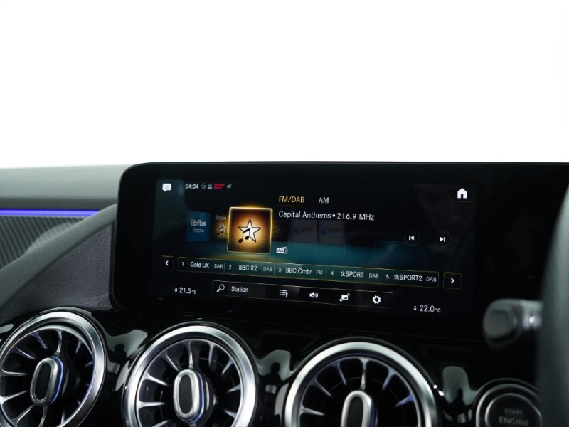 2020 (70) MERCEDES-BENZ GLA 220d 4Matic AMG Line Premium Plus 5dr Auto 3543138