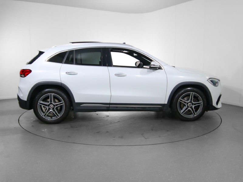 2020 (70) MERCEDES-BENZ GLA 220d 4Matic AMG Line Premium Plus 5dr Auto 3543177