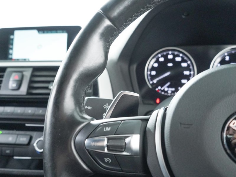 2018 (68) BMW 1 SERIES 120d xDrive M Sport Shadow Ed 5dr Step Auto 3557659