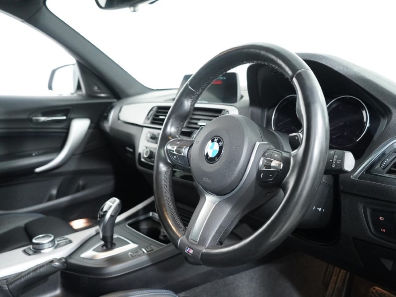 2018 (68) BMW 1 SERIES 120d xDrive M Sport Shadow Ed 5dr Step Auto 3557644