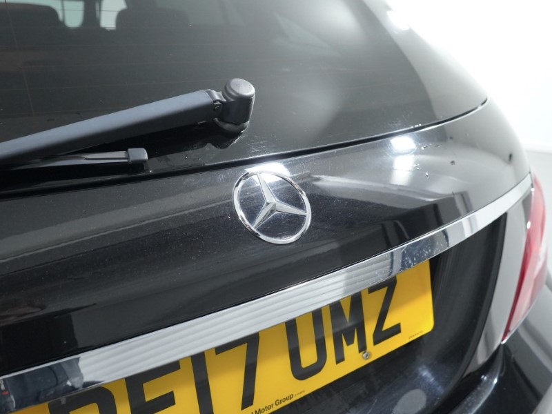 2017 (17) MERCEDES-BENZ CLS 220d AMG Line Premium 5dr 7G-Tronic 3618042