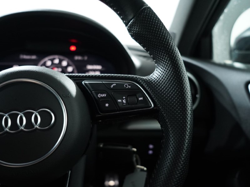 2018 (18) AUDI A3 S3 TFSI Quattro Black Edition 5dr S Tronic 3600427