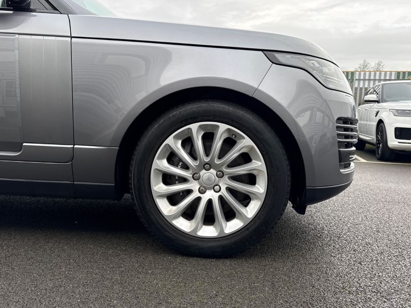 2020 (70) LAND ROVER RANGE ROVER 2.0 P400e Vogue 4dr Auto 4944460