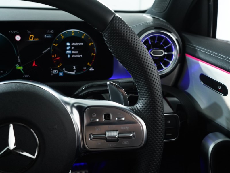 2023 (23) MERCEDES-BENZ A CLASS A35 4Matic Premium 5dr Auto 3611961