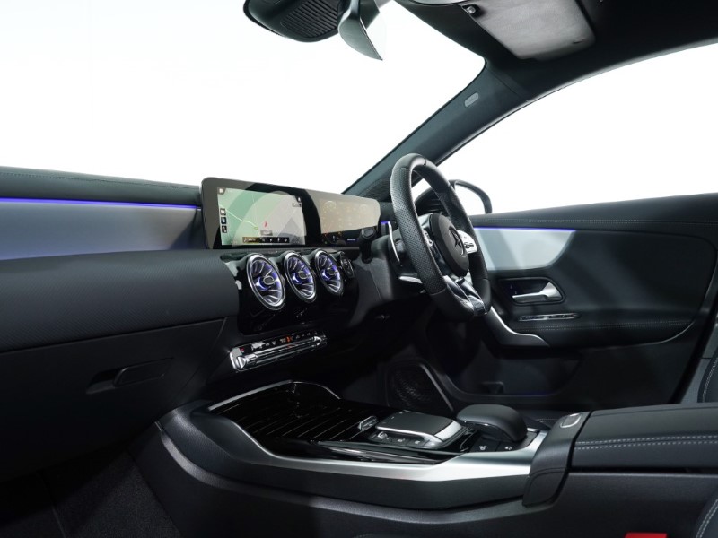 2023 (23) MERCEDES-BENZ A CLASS A35 4Matic Premium 5dr Auto 3611927