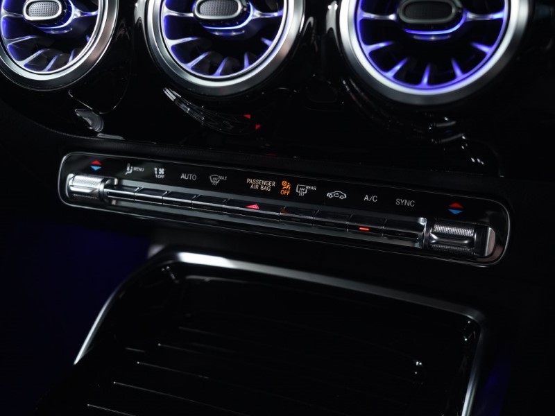 2023 (23) MERCEDES-BENZ A CLASS A35 4Matic Premium 5dr Auto 3611951