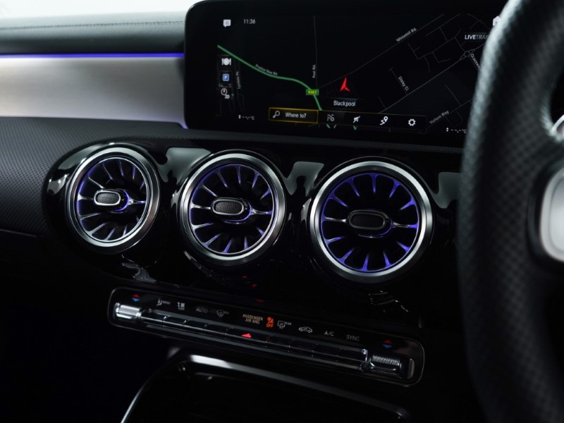 2023 (23) MERCEDES-BENZ A CLASS A35 4Matic Premium 5dr Auto 3611934