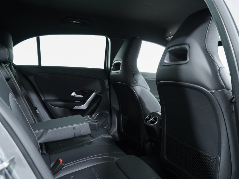 2023 (23) MERCEDES-BENZ A CLASS A35 4Matic Premium 5dr Auto 3611915