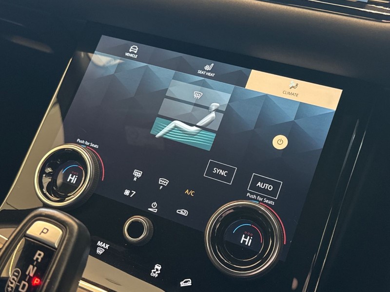 2021 (71) LAND ROVER RANGE ROVER EVOQUE 1.5 P300e R-Dynamic SE 5dr Auto 4940173