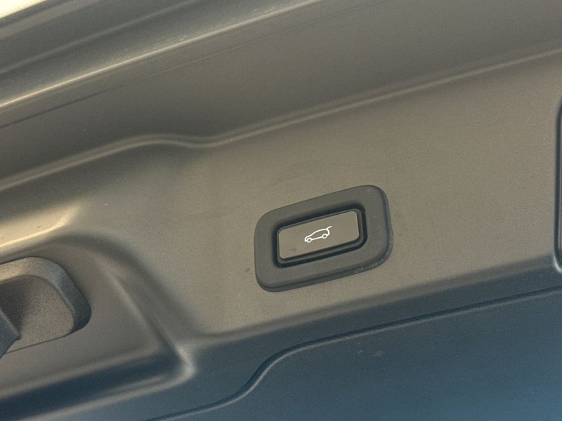 2021 (71) LAND ROVER RANGE ROVER EVOQUE 1.5 P300e R-Dynamic SE 5dr Auto 4940180