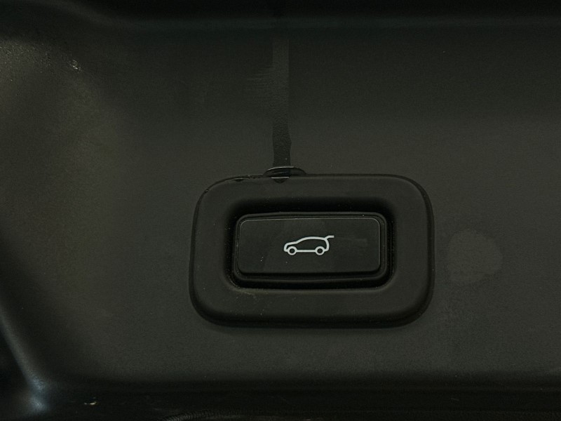 2022 (22) LAND ROVER RANGE ROVER EVOQUE 1.5 P300e R-Dynamic SE 5dr Auto 4944839