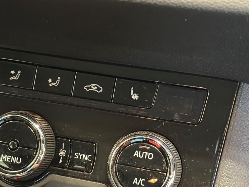 2023 (23) SKODA KAROQ 1.5 TSI SE L 5dr DSG 4933197