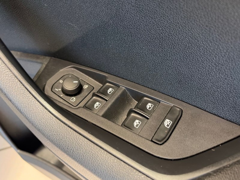 2023 (23) SKODA KAROQ 1.5 TSI SE L 5dr DSG 4933184