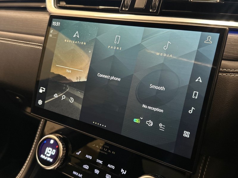 2023 (72) JAGUAR F-PACE 2.0 P400e R-Dynamic Black 5dr Auto AWD 4942247