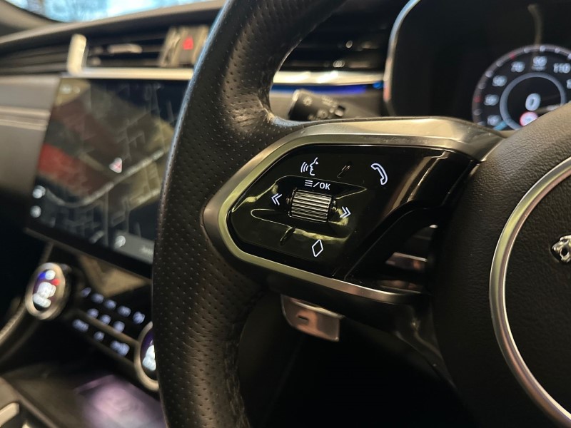 2023 (72) JAGUAR F-PACE 2.0 P400e R-Dynamic Black 5dr Auto AWD 4942245