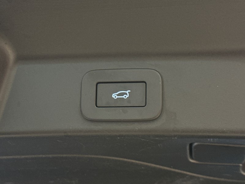 2023 (72) JAGUAR F-PACE 2.0 P400e R-Dynamic Black 5dr Auto AWD 4942258