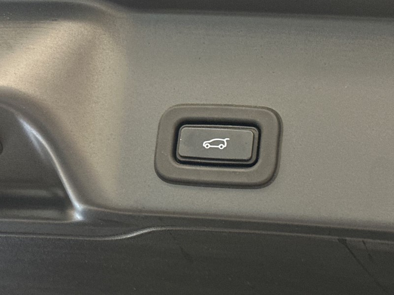 2021 (21) LAND ROVER RANGE ROVER EVOQUE 2.0 P250 R-Dynamic SE 5dr Auto 4982825