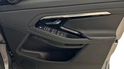 2021 (21) LAND ROVER RANGE ROVER EVOQUE 2.0 P250 R-Dynamic SE 5dr Auto 4982807