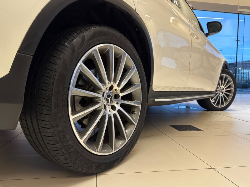 2018 (68) MERCEDES-BENZ GLC 220d 4Matic AMG Line Premium 5dr 9G-Tronic 4931886