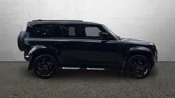 2023 (23) LAND ROVER DEFENDER 3.0 D250 X-Dynamic HSE 110 5dr Auto 5475559