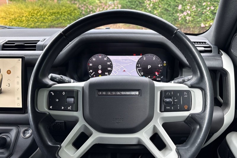 2023 (23) LAND ROVER DEFENDER 3.0 D250 X-Dynamic HSE 110 5dr Auto 5475581
