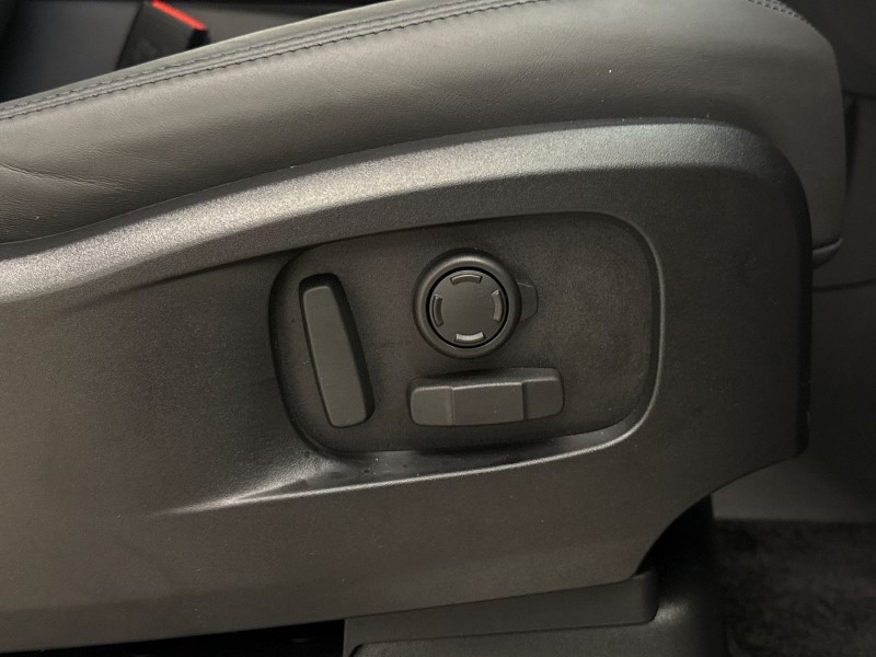 2025 (75) LAND ROVER DEFENDER 3.0 D350 X-Dynamic HSE 90 3dr Auto 4943195