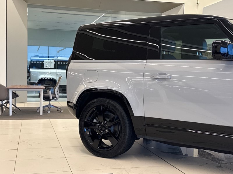 2025 (75) LAND ROVER DEFENDER 3.0 D350 X-Dynamic HSE 90 3dr Auto 4943223