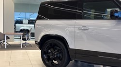 2025 (75) LAND ROVER DEFENDER 3.0 D350 X-Dynamic HSE 90 3dr Auto 4943223