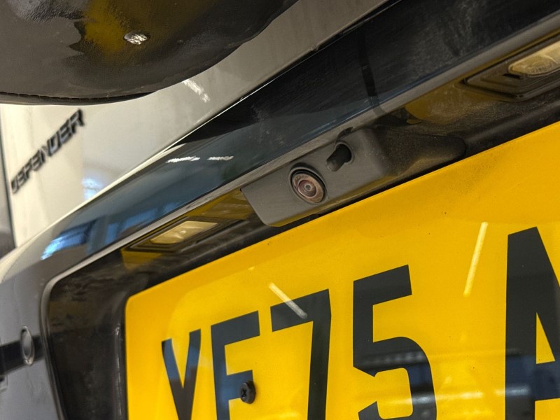 2025 (75) LAND ROVER DEFENDER 3.0 D350 X-Dynamic HSE 90 3dr Auto 5252824