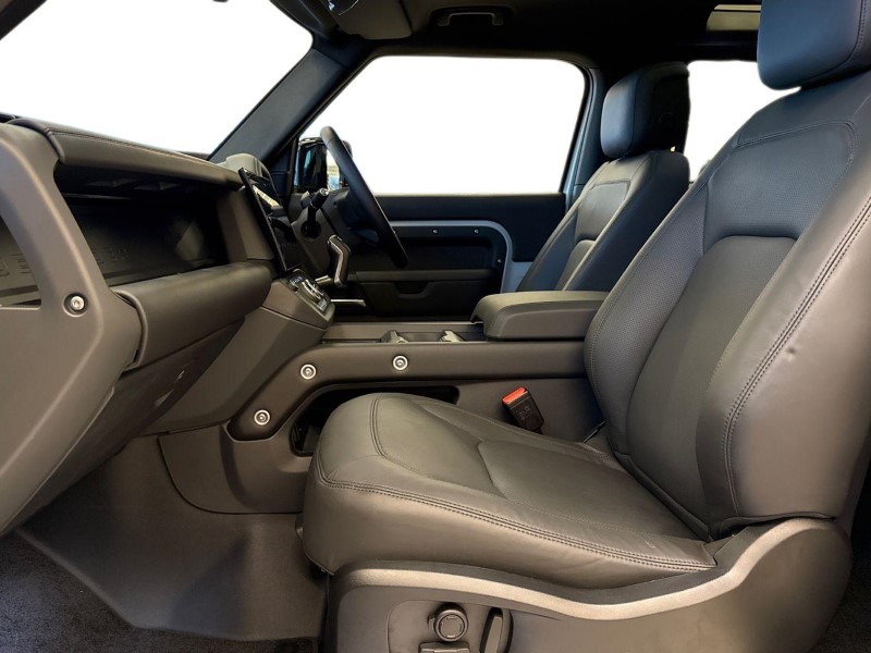 2025 (75) LAND ROVER DEFENDER 3.0 D350 X-Dynamic HSE 90 3dr Auto 4943174