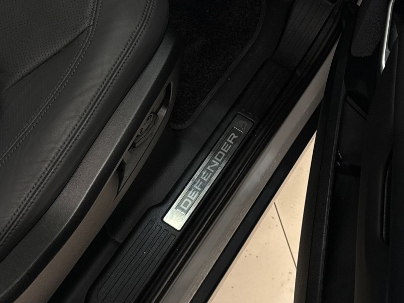 2025 (75) LAND ROVER DEFENDER 3.0 D350 X-Dynamic HSE 90 3dr Auto 5252822