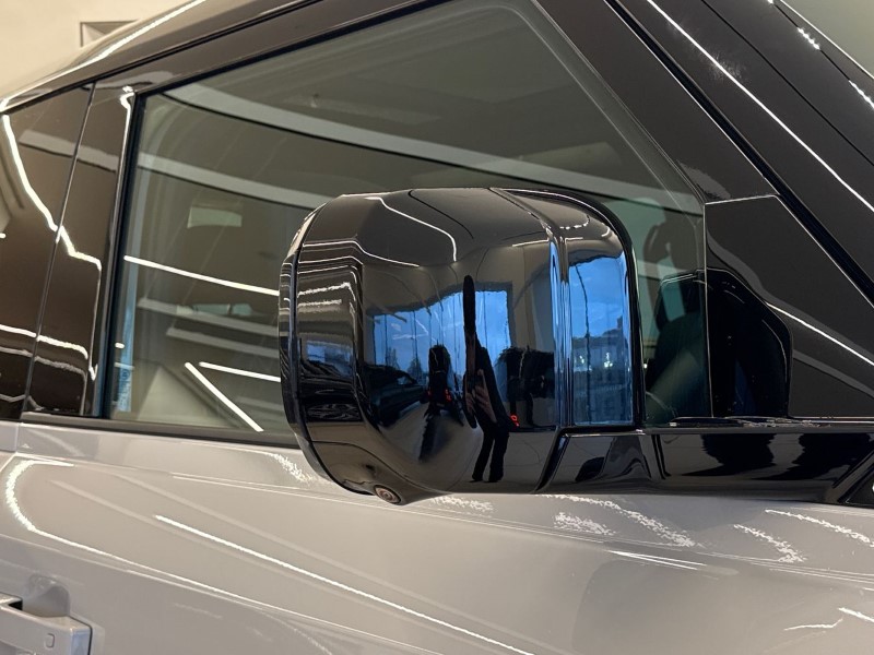 2025 (75) LAND ROVER DEFENDER 3.0 D350 X-Dynamic HSE 90 3dr Auto 5252833