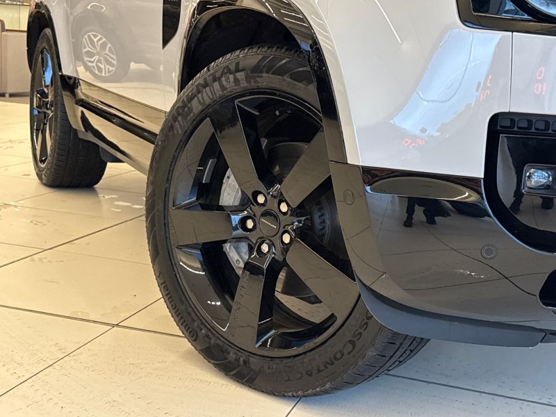2025 (75) LAND ROVER DEFENDER 3.0 D350 X-Dynamic HSE 90 3dr Auto 4943213