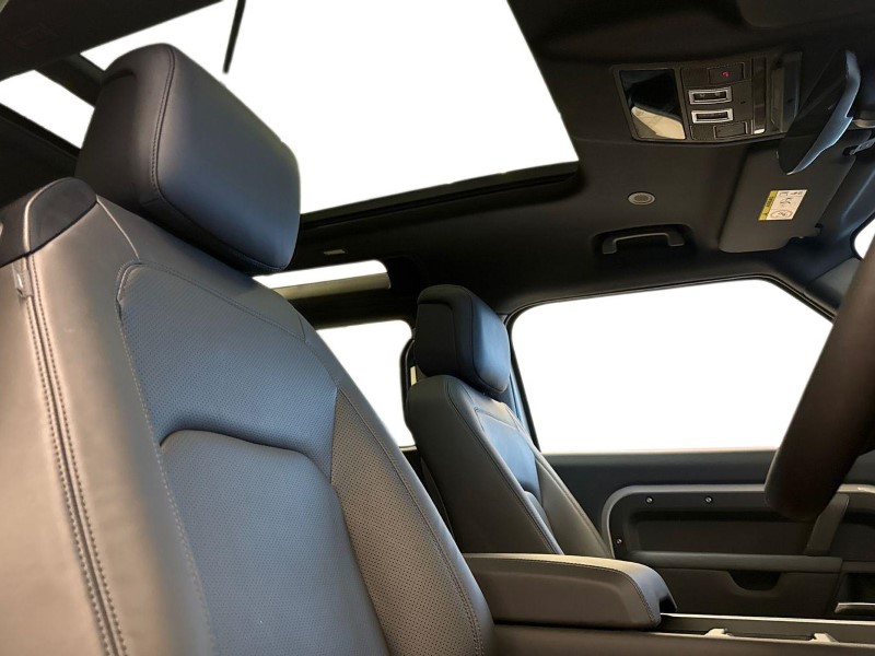 2025 (75) LAND ROVER DEFENDER 3.0 D350 X-Dynamic HSE 90 3dr Auto 4943192