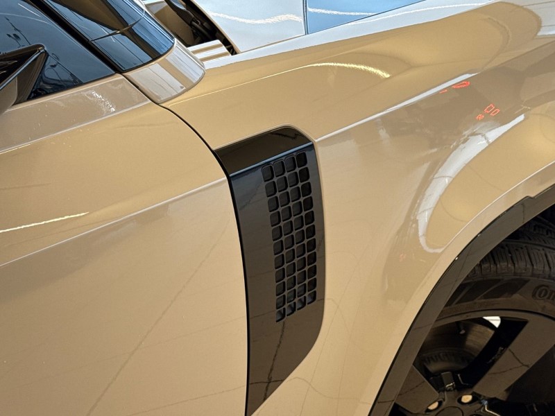 2025 (75) LAND ROVER DEFENDER 3.0 D350 X-Dynamic HSE 90 3dr Auto 5252805